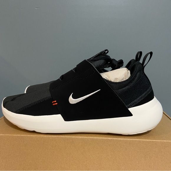 Nike E-Series AD Casual Shoes - Picture 4 of 10